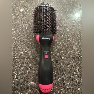 huttoly Blow dryer Hair brush pink Barely Used Curling Drying Iron Straightener